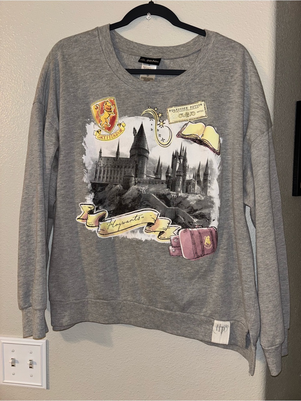 Harry Potter Wizarding World Hogwarts Sweatshirt Size JR XXL Gryffindor Crewneck